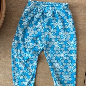 L.L. Bean snowflake design thermal base layer